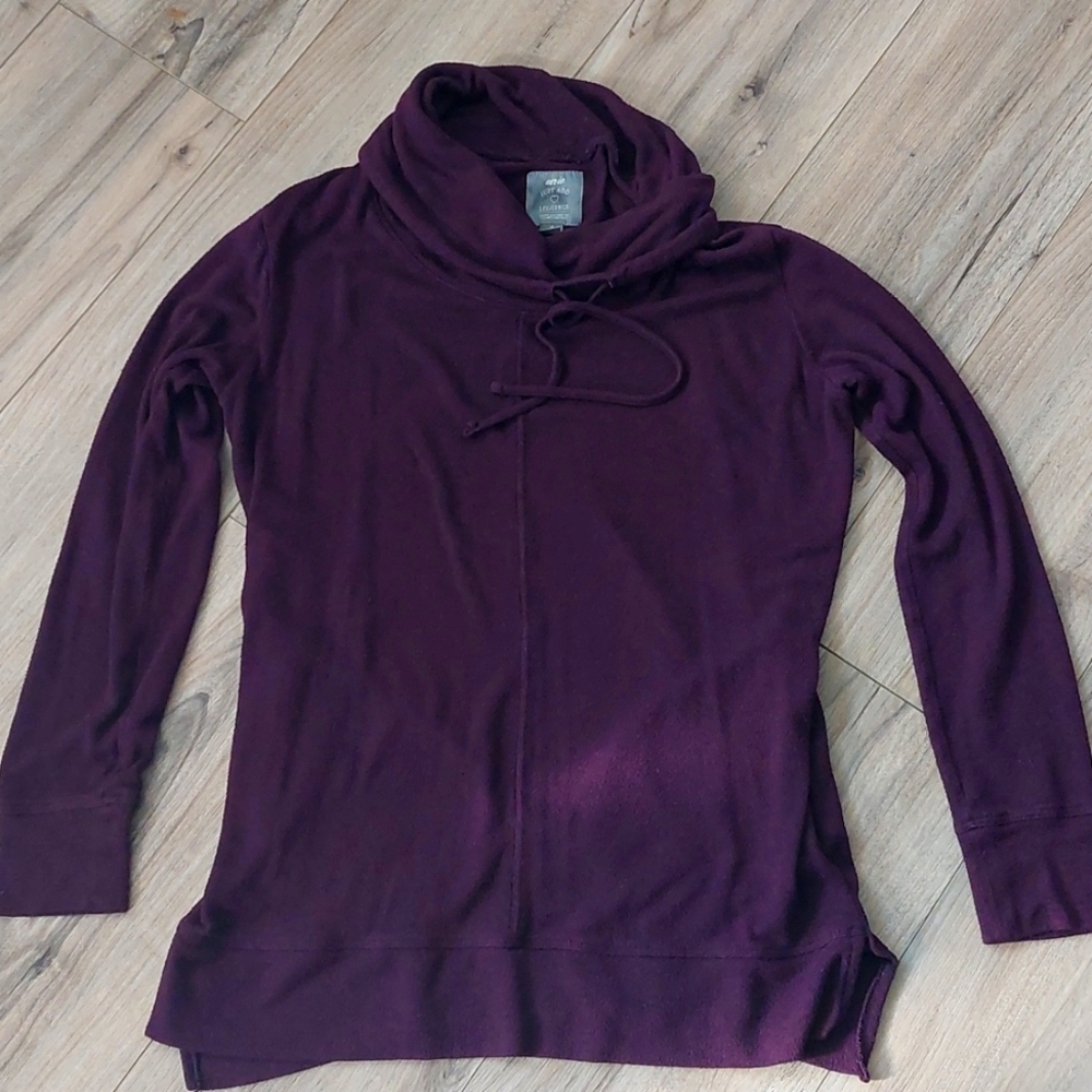 Aerie Medium Long Sleeve Turtleneck w/Pockets